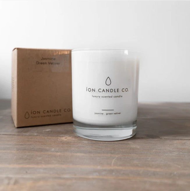 Íon Candle Co. -  Large Glass Candle Jasmine & Green Vetiver