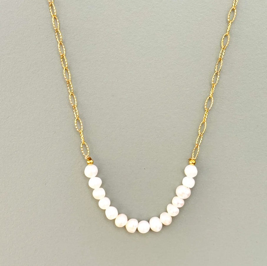 Cassete - Chi Necklace Freshwater Pearls