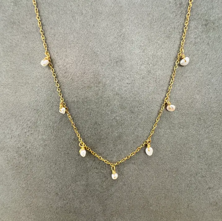 Minimal Bohem Necklace with Pearls