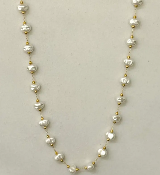Iona Pearl Look Necklace