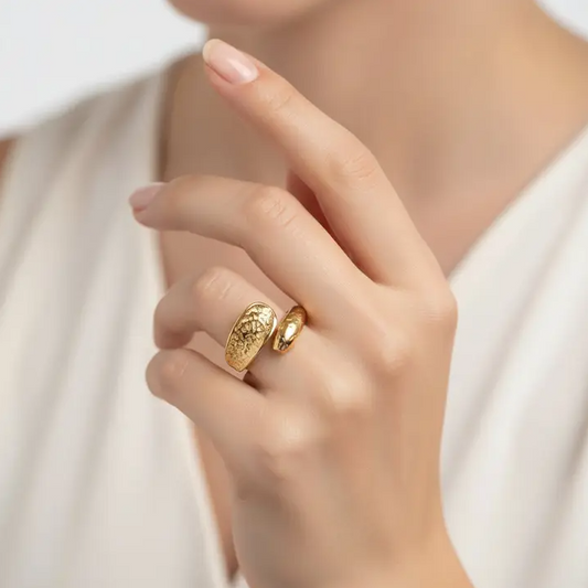 Fuji Hammered Ring